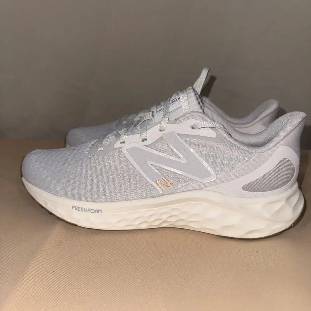 NEW BALANCE Fresh Foam Arishi V4 Shoes Sneakers Women's 9 Light Gray Running Gym